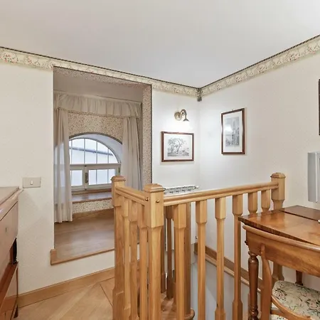 Classic Historical Apt Center Apartment Rom